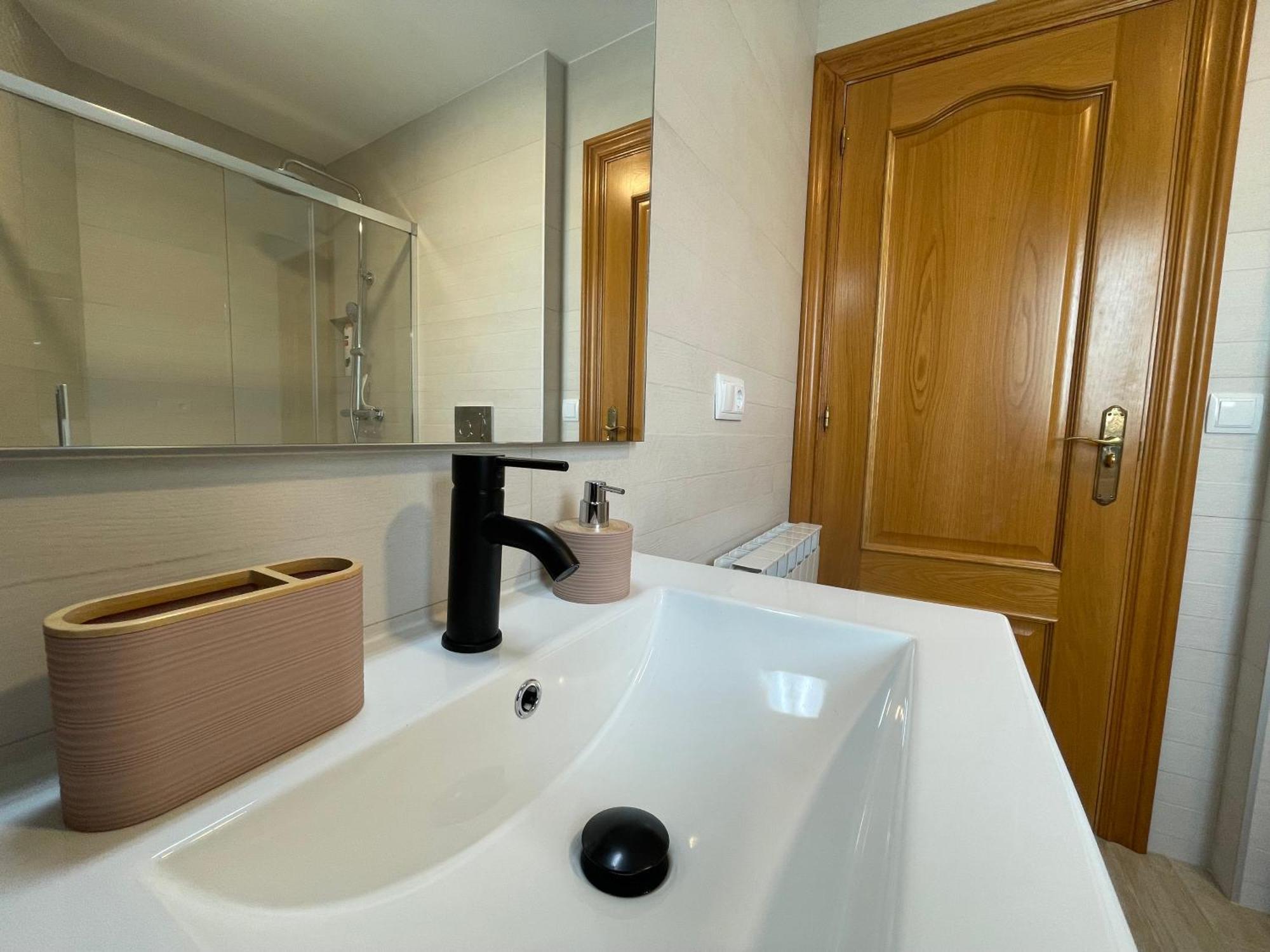 Apartamentos Montejurra Ayegui Bagian luar foto