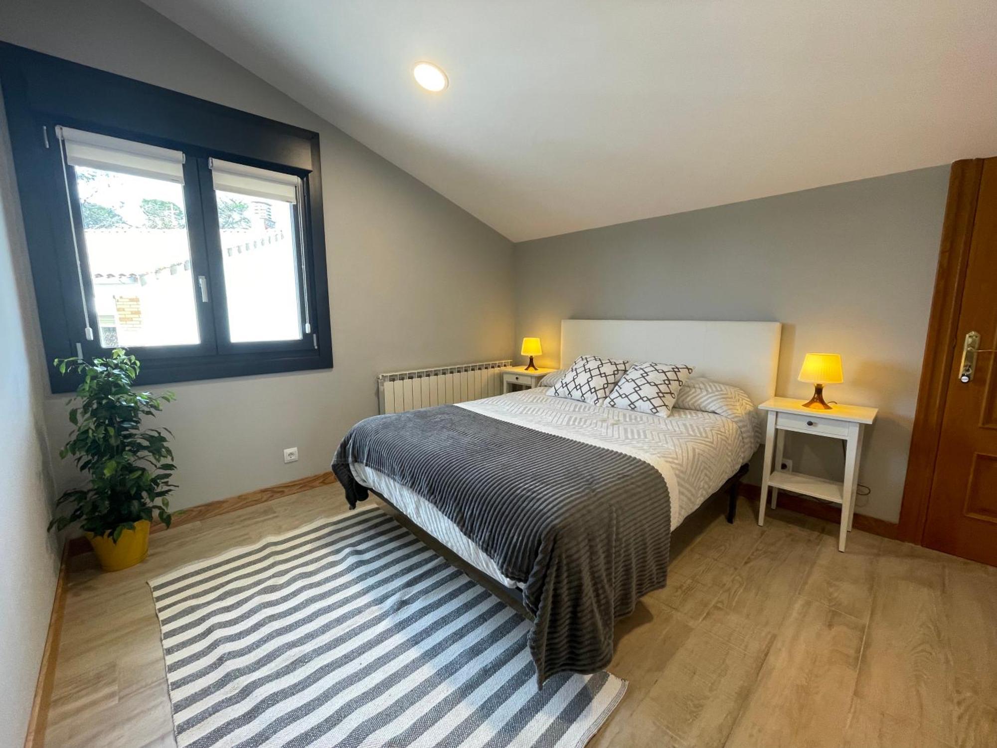 Apartamentos Montejurra Ayegui Bagian luar foto