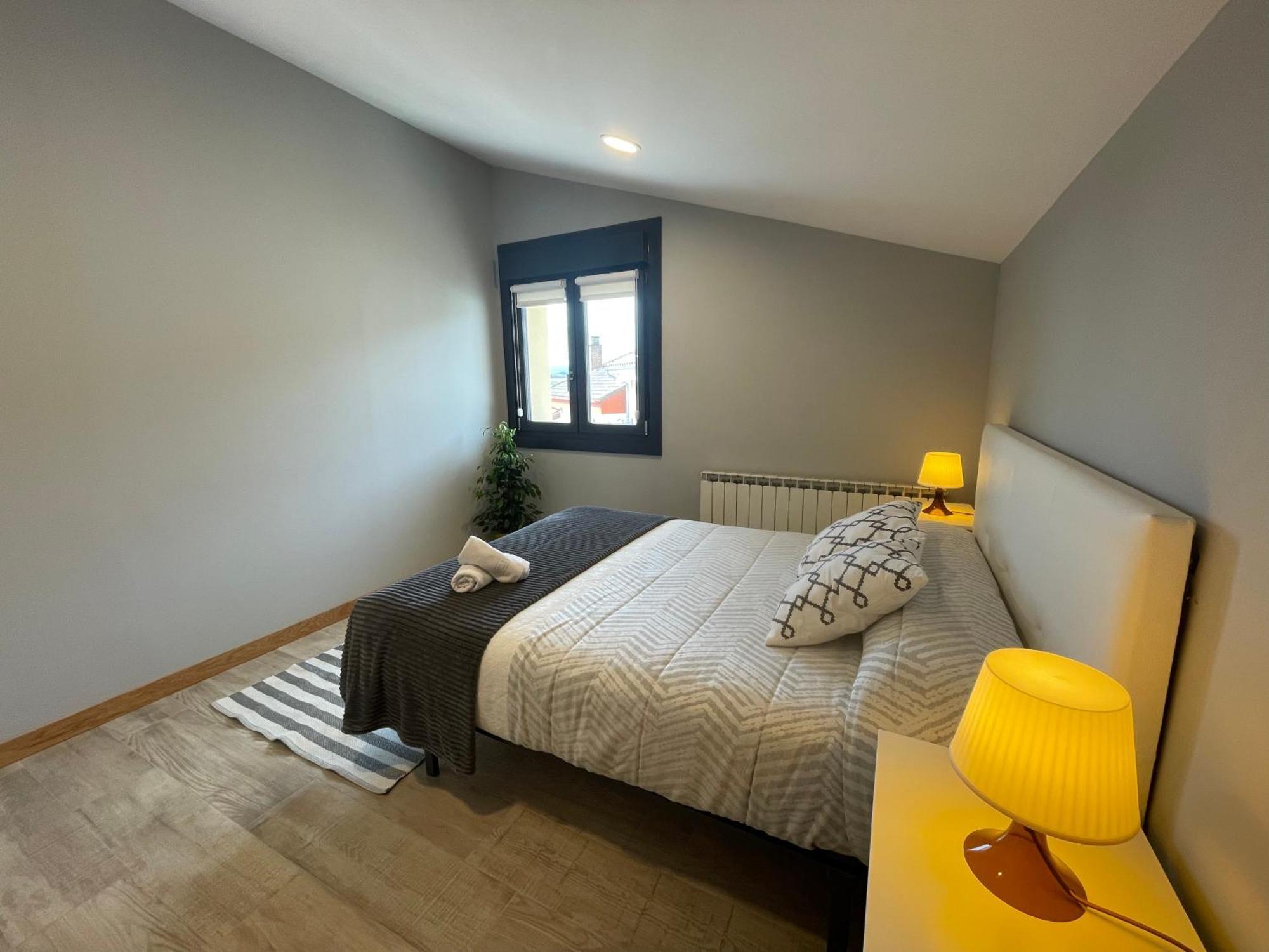 Apartamentos Montejurra Ayegui Bagian luar foto