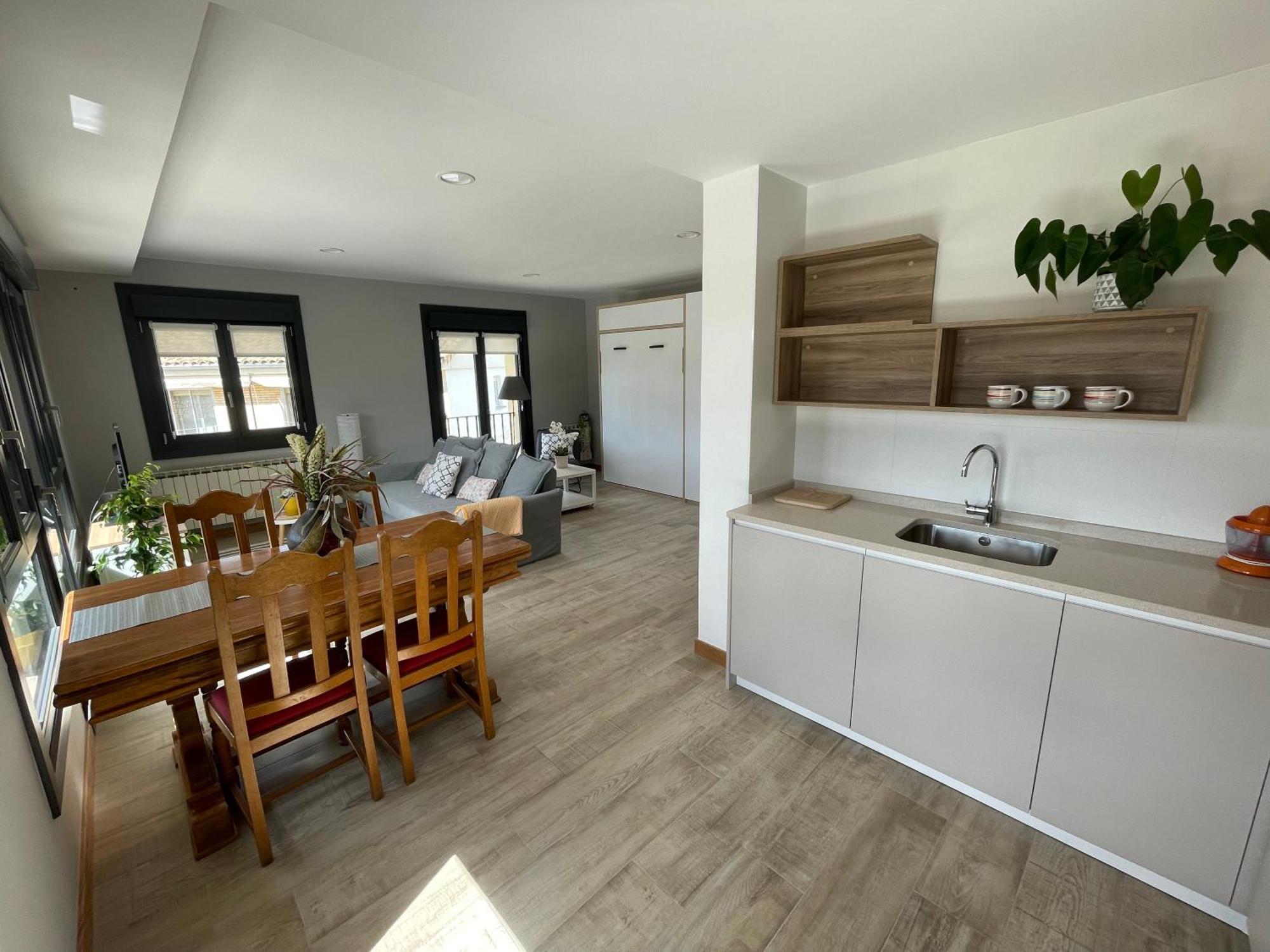 Apartamentos Montejurra Ayegui Bagian luar foto